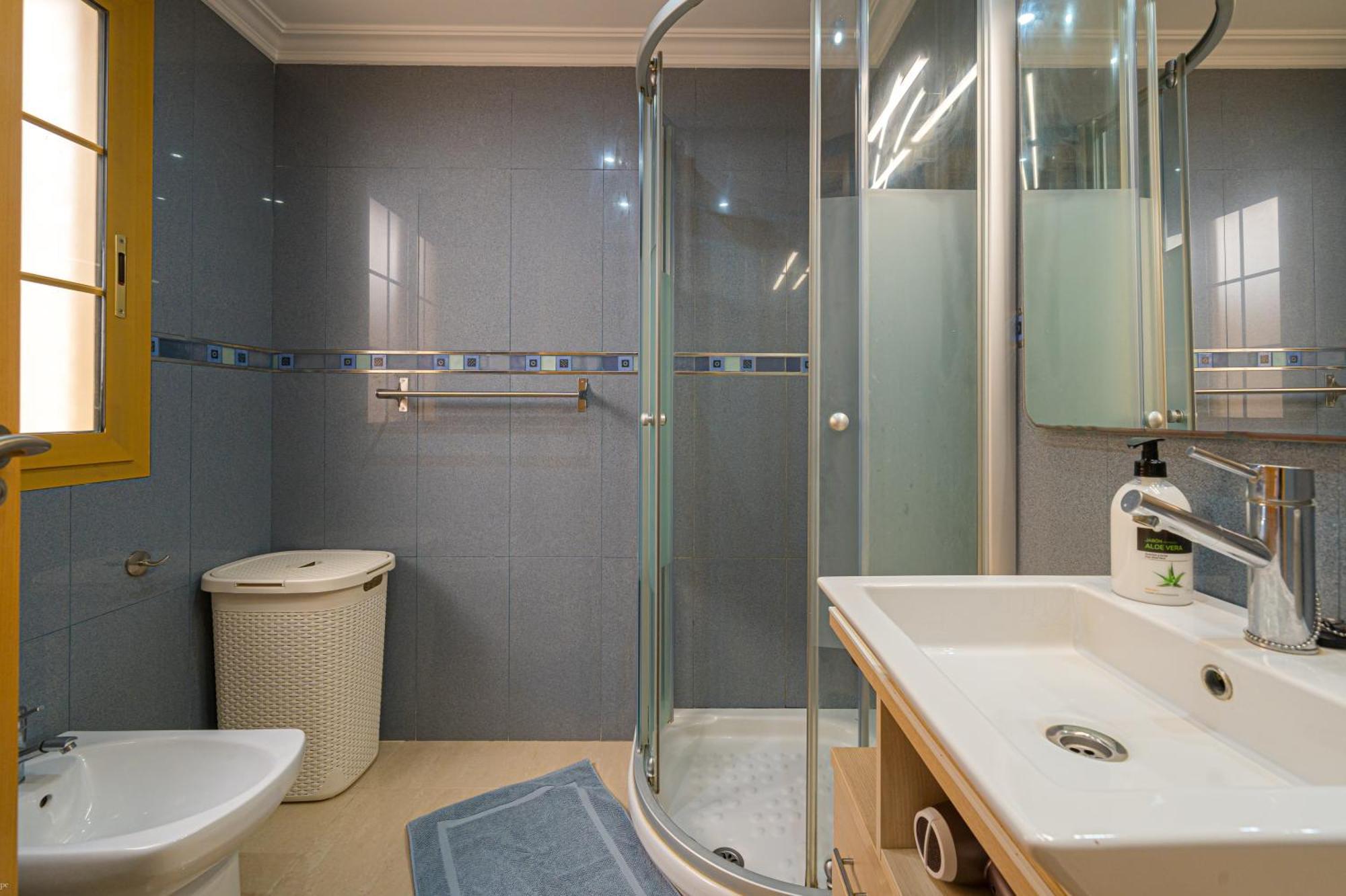 Front Line Apartment Jakarta 2 El Campello Ngoại thất bức ảnh