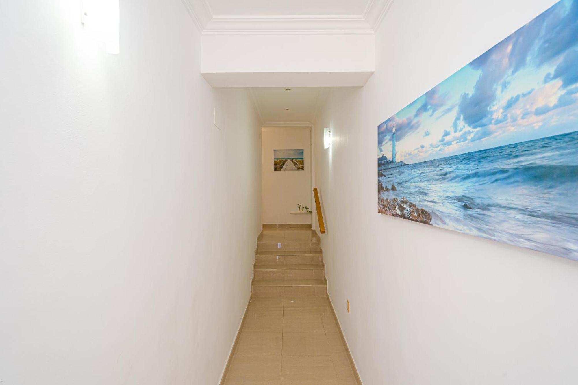 Front Line Apartment Jakarta 2 El Campello Ngoại thất bức ảnh